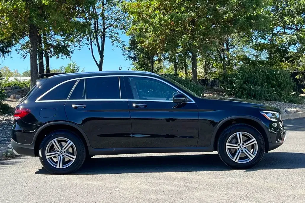2022 Mercedes Benz GLC 300 4MATIC photo 1