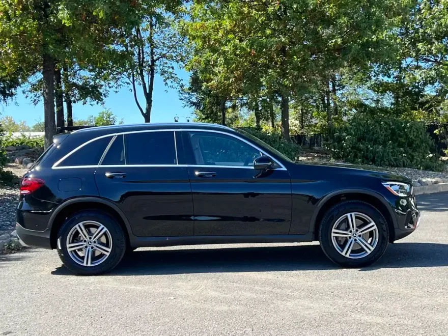 2022 Mercedes Benz GLC 300 4MATIC photo 1