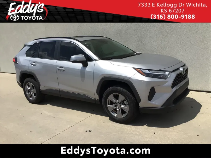 2022 Toyota RAV4 Hybrid XLE photo 1