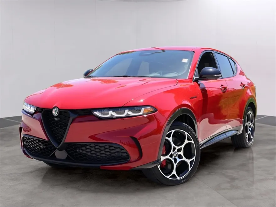 2024 Alfa Romeo Tonale Veloce photo 1