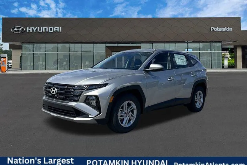 2026 Hyundai Tucson SE photo 1
