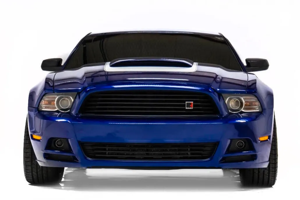 2014 Ford Mustang V6 Premium photo 1