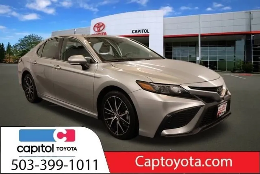 2023 Toyota Camry SE photo 1