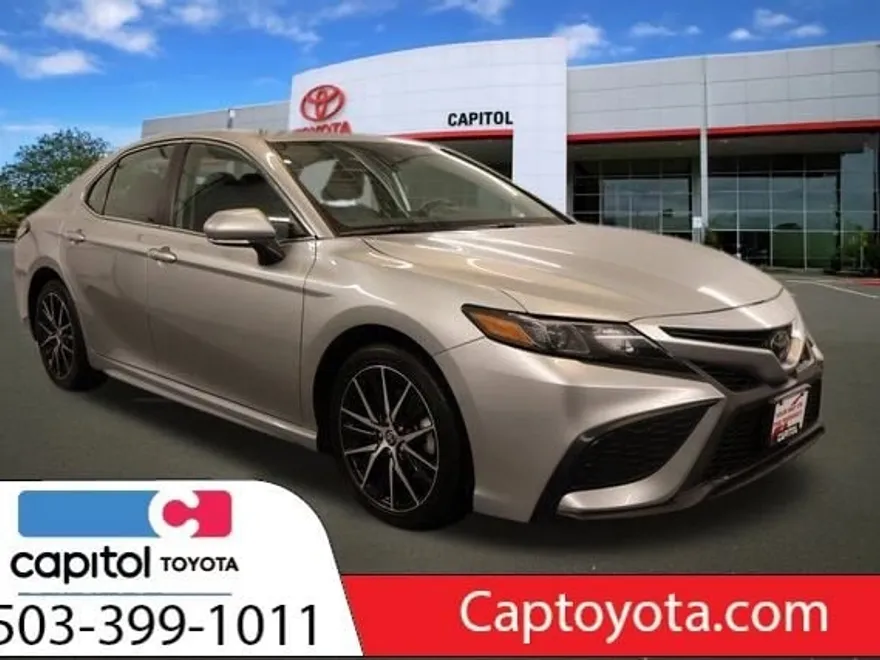 2023 Toyota Camry SE photo 1