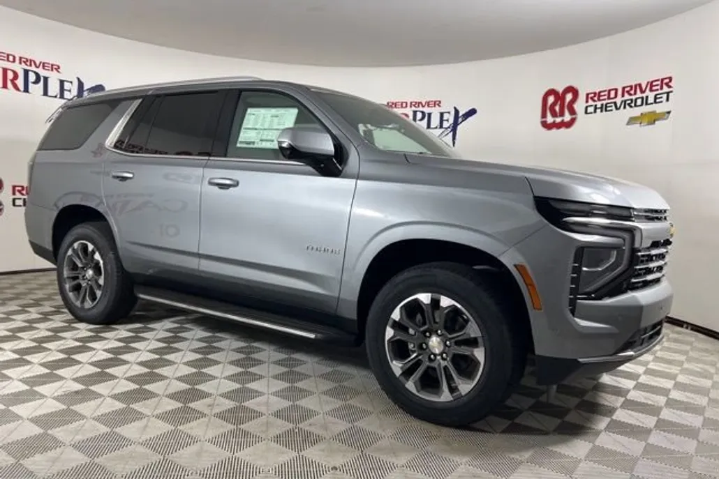 2025 Chevrolet Tahoe LT photo 1