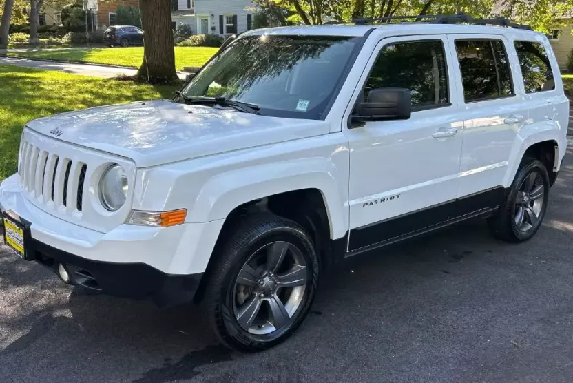 2015 Jeep Patriot Latitude photo 1