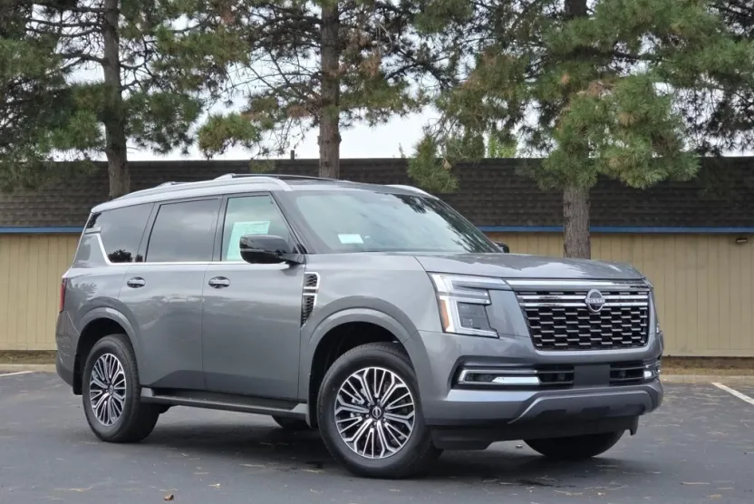 2026 Nissan Armada Platinum photo 1