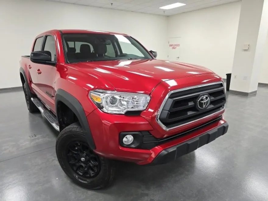 2023 Toyota Tacoma SR5 photo 1