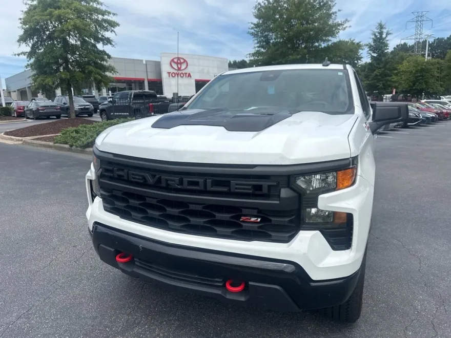 2024 Chevrolet Silverado 1500 Custom Trail Boss photo 1
