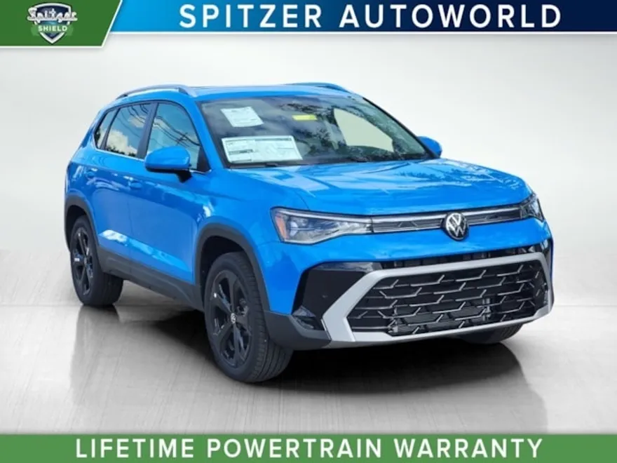 2025 Volkswagen Taos SEL photo 1