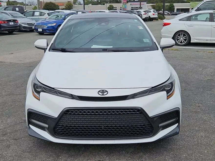 2021 Toyota Corolla SE photo 1