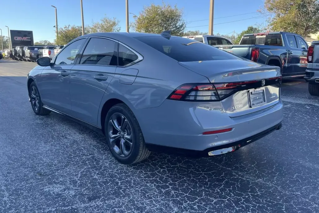 2025 Honda Accord Hybrid EX-L photo 1