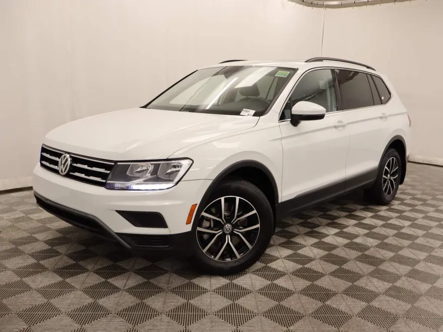2021 Volkswagen Tiguan SE photo 1