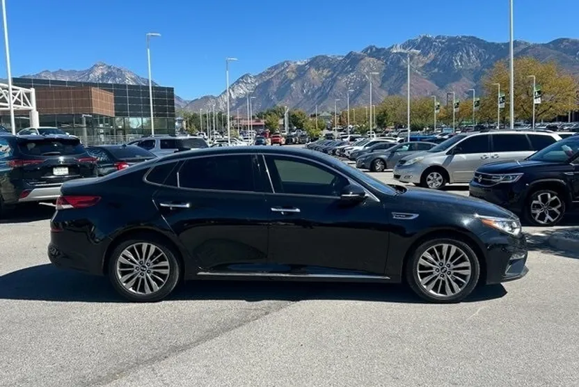 2019 Kia Optima SX photo 1