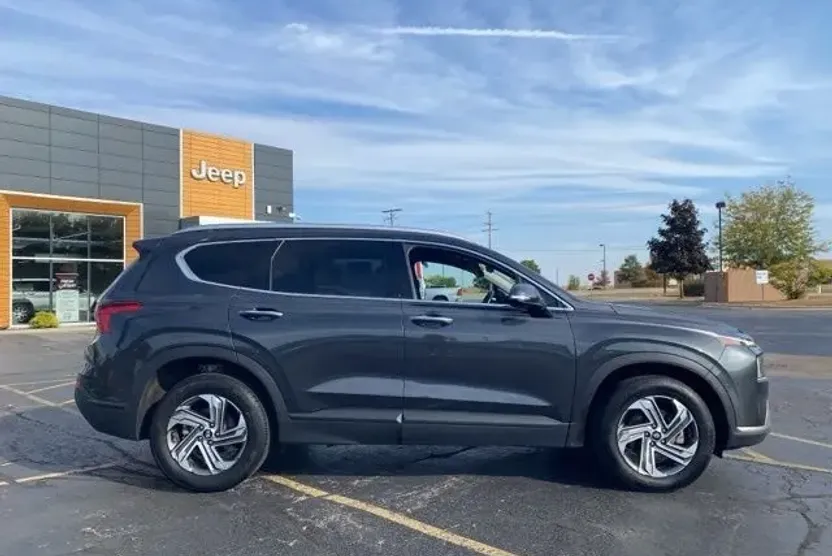 2023 Hyundai Santa Fe SEL photo 1