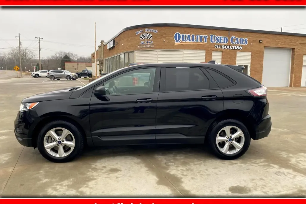 2017 Ford Edge SE photo 1
