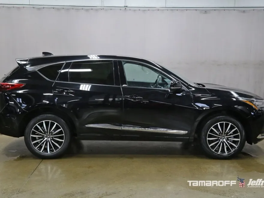 2025 Acura RDX Advance photo 1