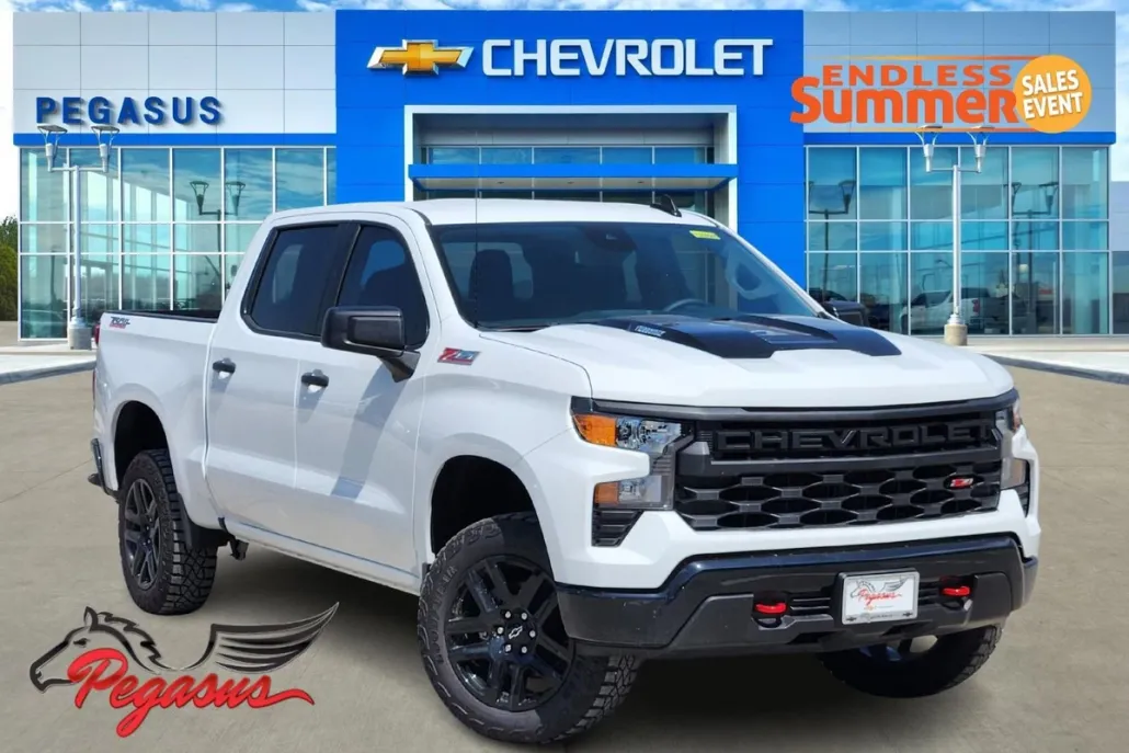 2025 Chevrolet Silverado 1500 Custom Trail Boss photo 1