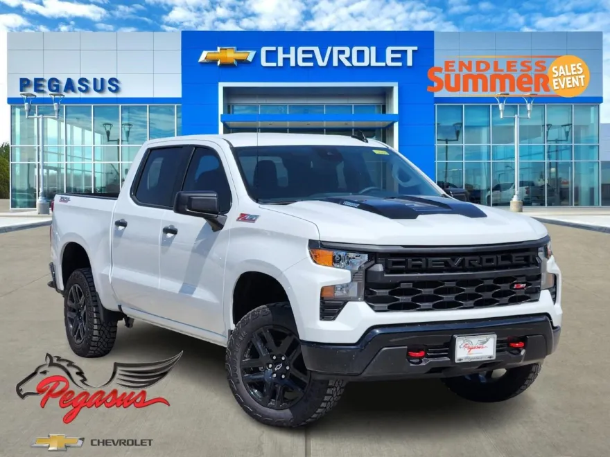 2025 Chevrolet Silverado 1500 Custom Trail Boss photo 1