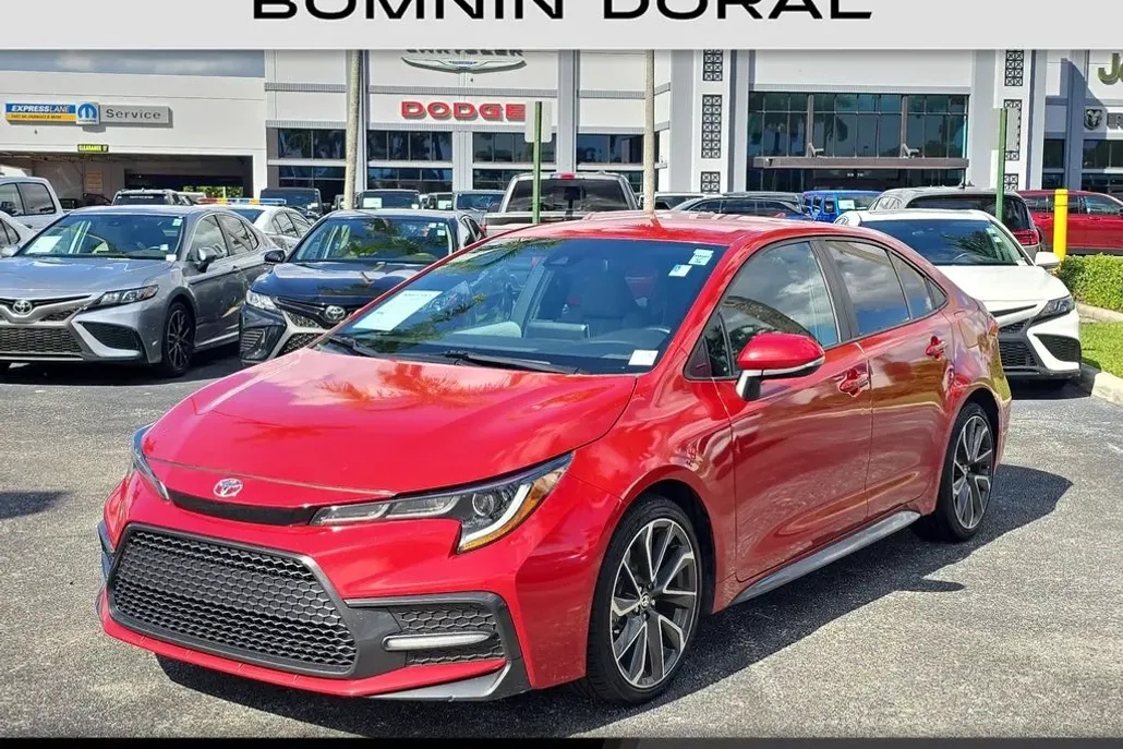 2021 Toyota Corolla SE photo 1