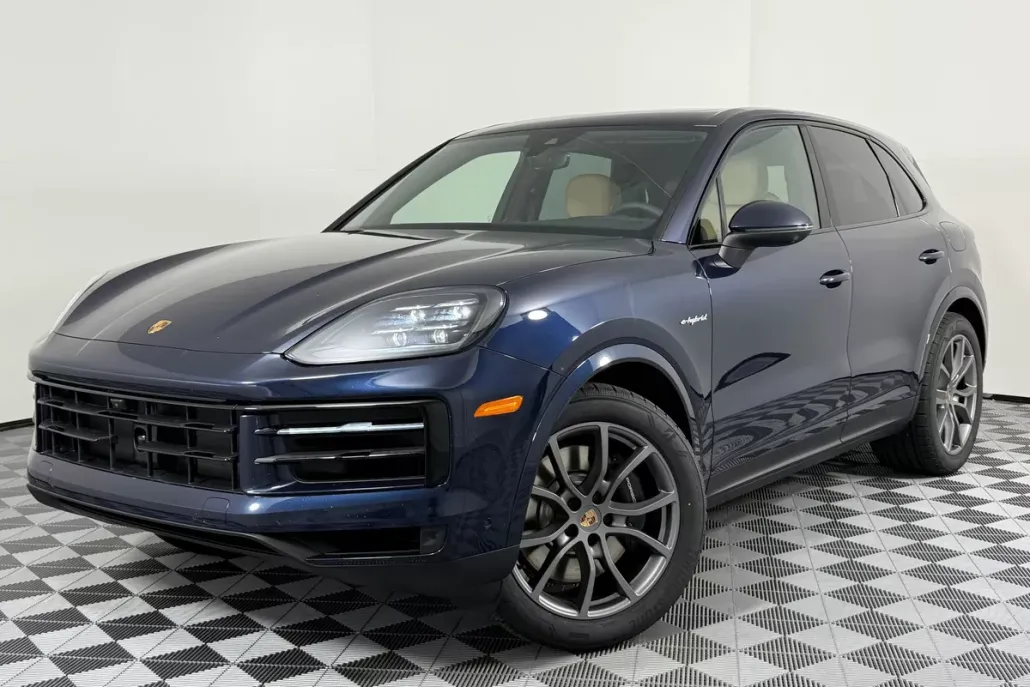 2026 Porsche Cayenne E-Hybrid photo 1