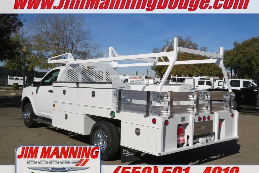 2024 Ram 3500 Tradesman photo 1