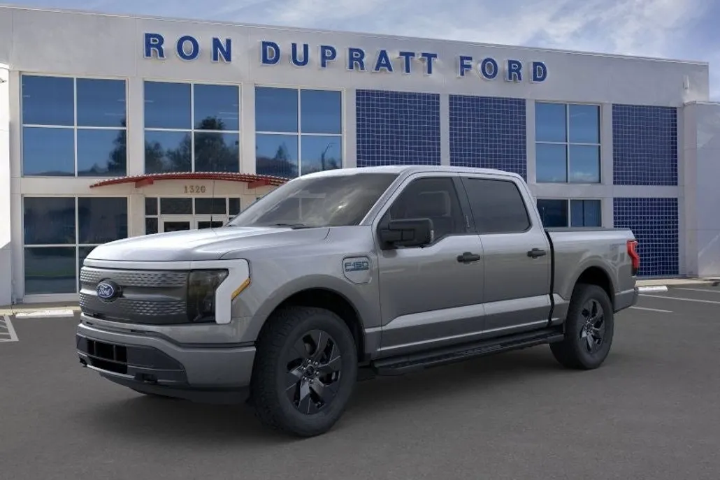 2024 Ford F-150 Lightning XLT photo 1