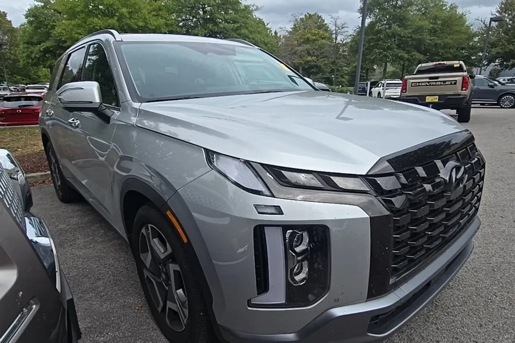 2023 Hyundai Palisade Limited photo 1