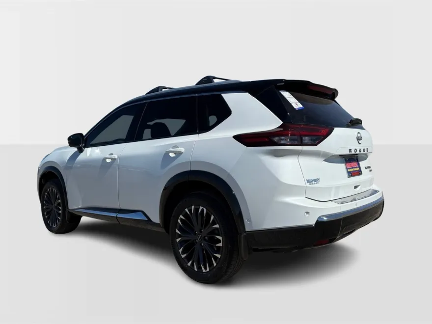 2026 Nissan Rogue Platinum photo 1