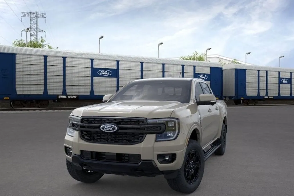 2025 Ford Ranger Lariat FX4 photo 1