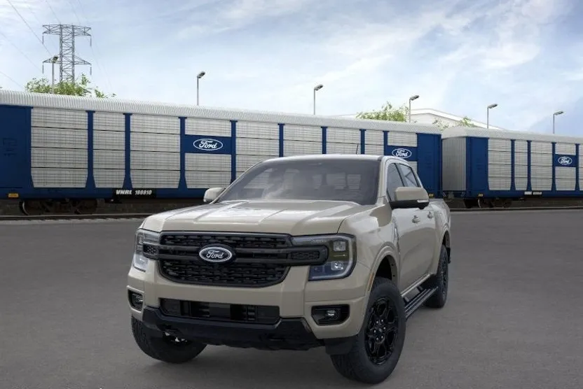 2025 Ford Ranger Lariat FX4 photo 1