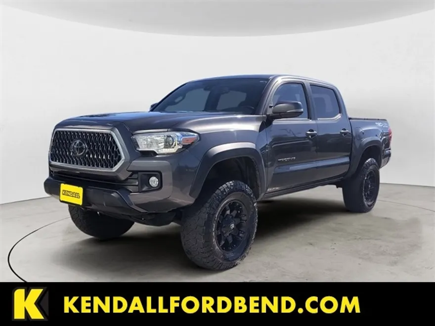 2018 Toyota Tacoma TRD Off-Road photo 1