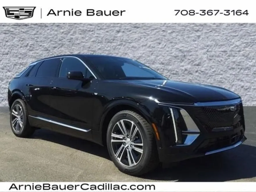 2025 Cadillac Lyriq Luxury photo 1