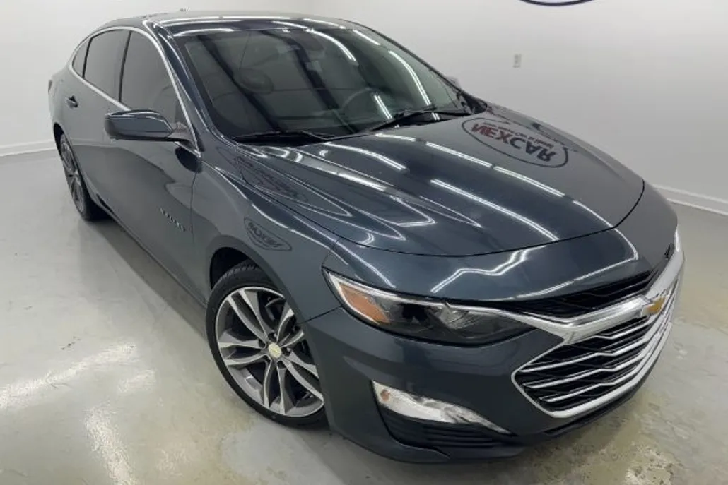 2021 Chevrolet Malibu 1LT photo 1