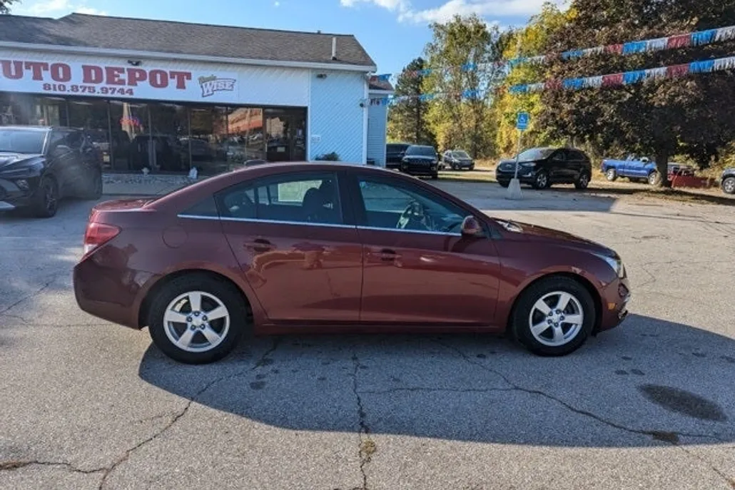 2016 Chevrolet Cruze photo 1