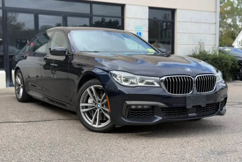 2019 Bmw 750i xDrive Sedan photo 1
