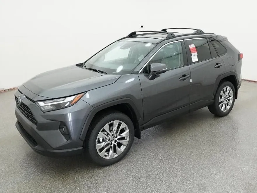 2025 Toyota RAV4 XLE Premium photo 1