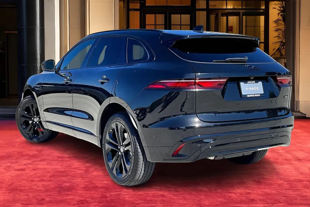 2026 Jaguar F-PACE P250 R-Dynamic S photo 1