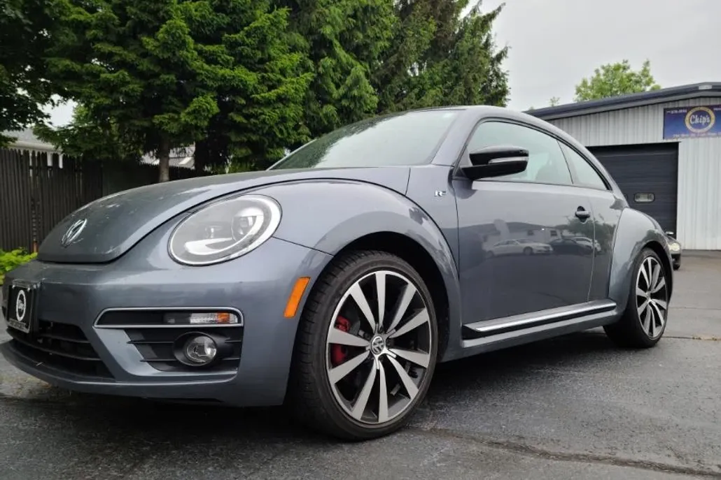 2015 Volkswagen Beetle R-Line photo 1