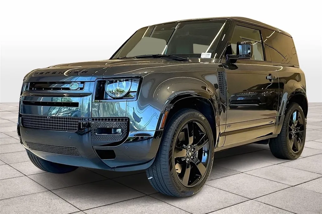 2024 Land Rover Defender 90 V8 photo 1