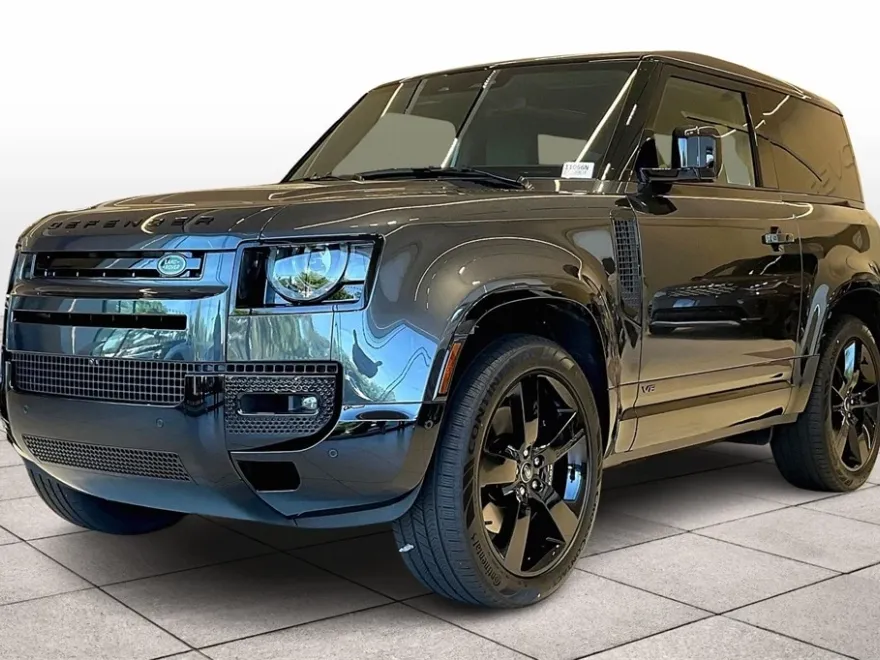 2024 Land Rover Defender 90 V8 photo 1