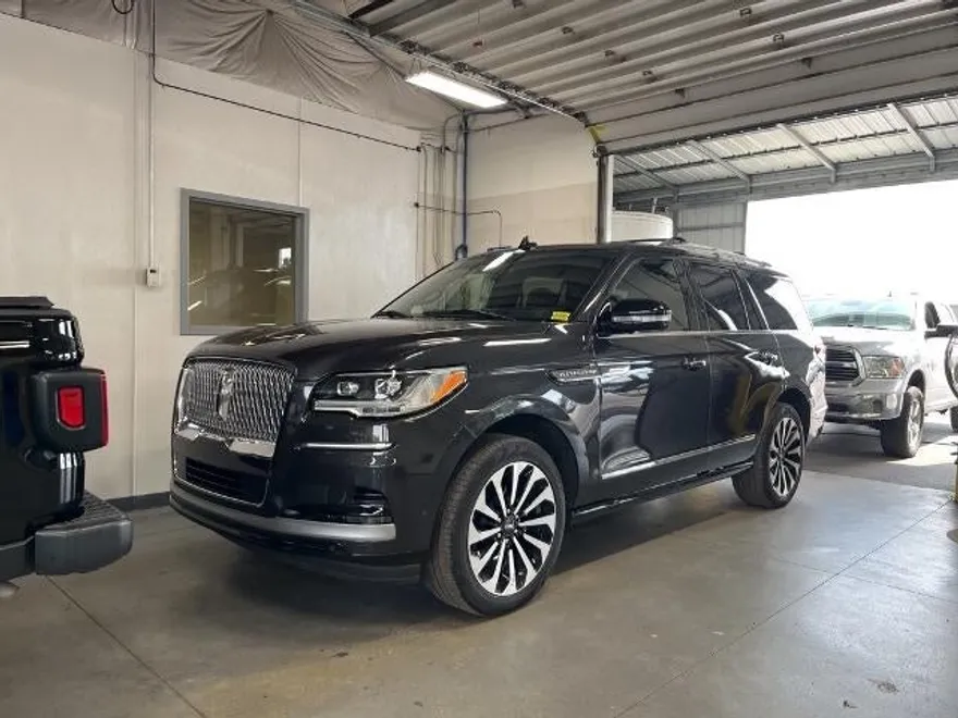 2024 Lincoln Navigator Reserve photo 1