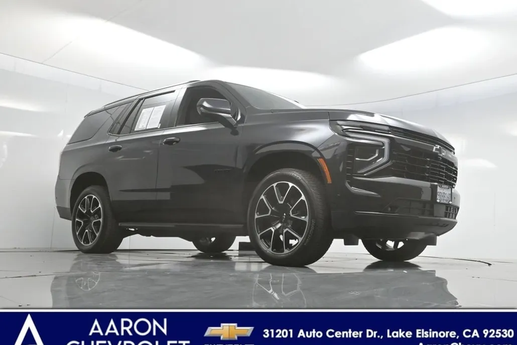 2025 Chevrolet Tahoe RST photo 1