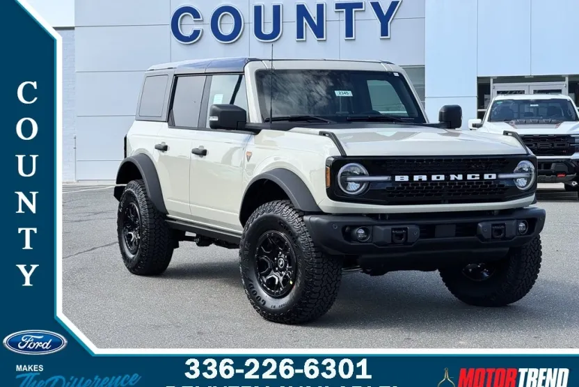 2025 Ford Bronco Badlands photo 1