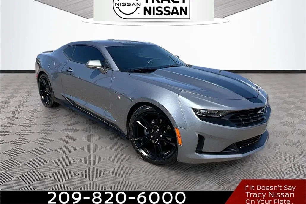 2021 Chevrolet Camaro 1LT photo 1