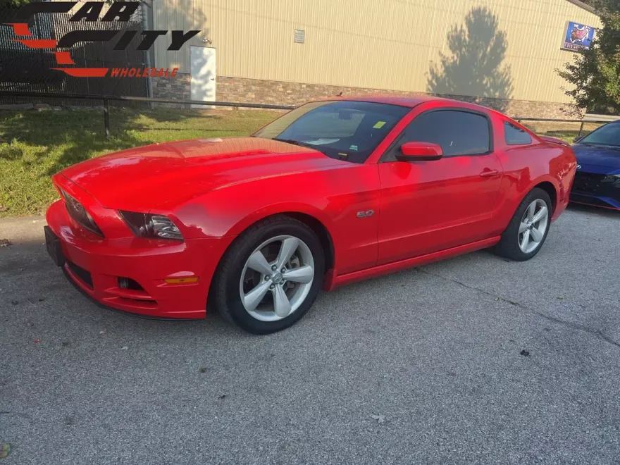 2014 Ford Mustang GT photo 1