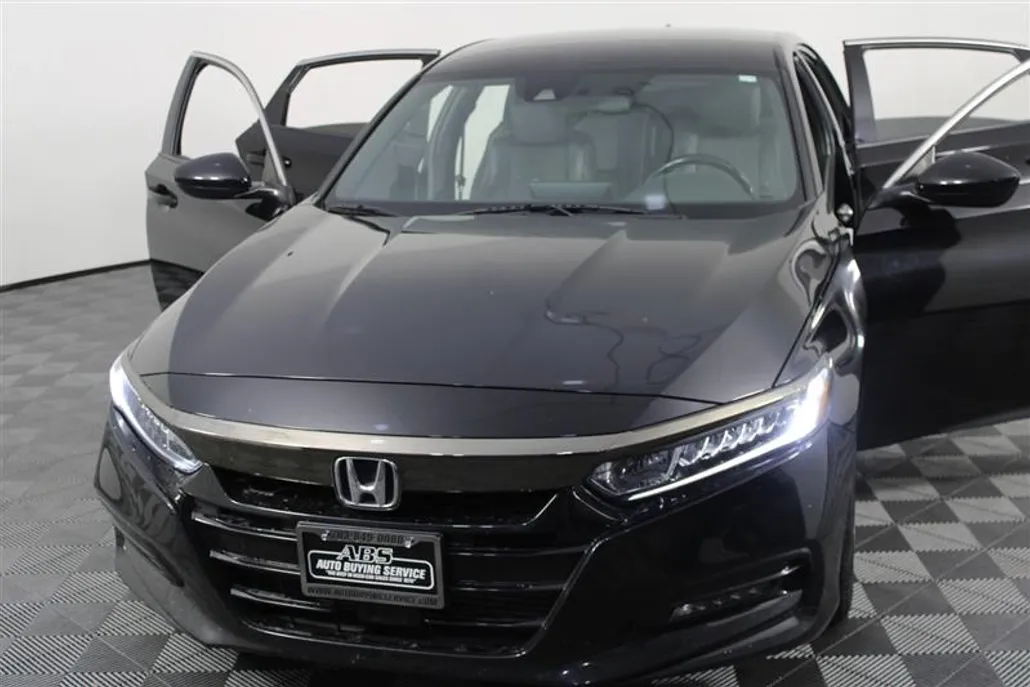 2020 Honda Accord Sport photo 1