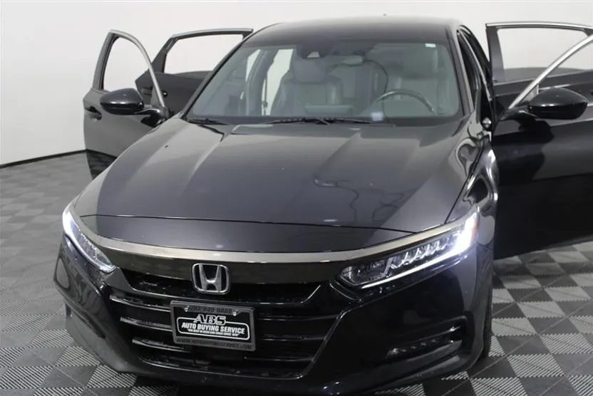 2020 Honda Accord Sport photo 1