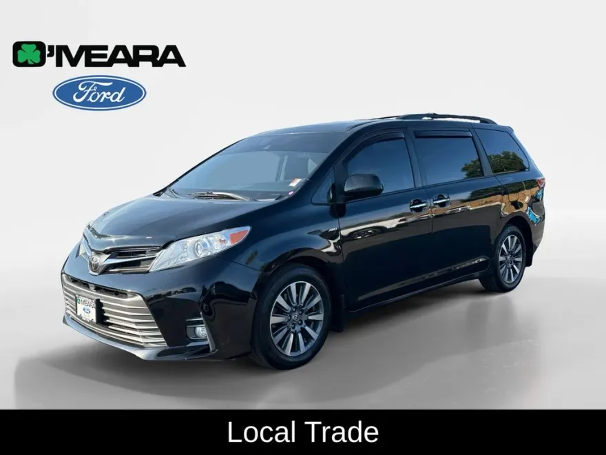 2020 Toyota Sienna XLE Premium photo 1