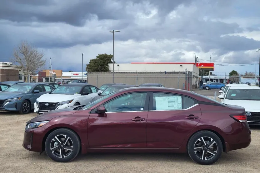 2025 Nissan Sentra SV photo 1